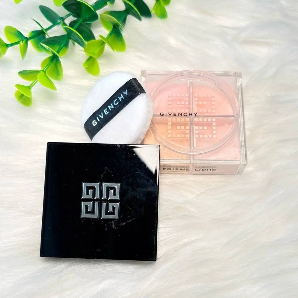 Givenchy Prisme‎ Libre Illuminating Loose Powder
